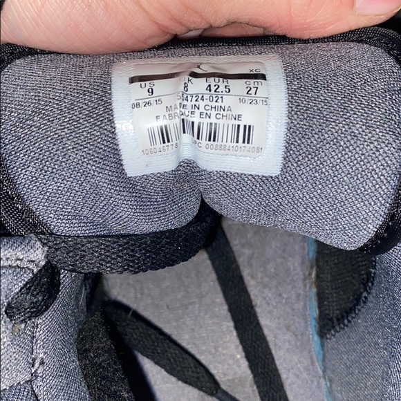 Jordan 1 retro black - Picture 2 of 3